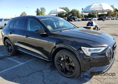 2021 Audi E-Tron Premium z USA, uszkodzony, nr VIN WA1AAAGE6MB013655